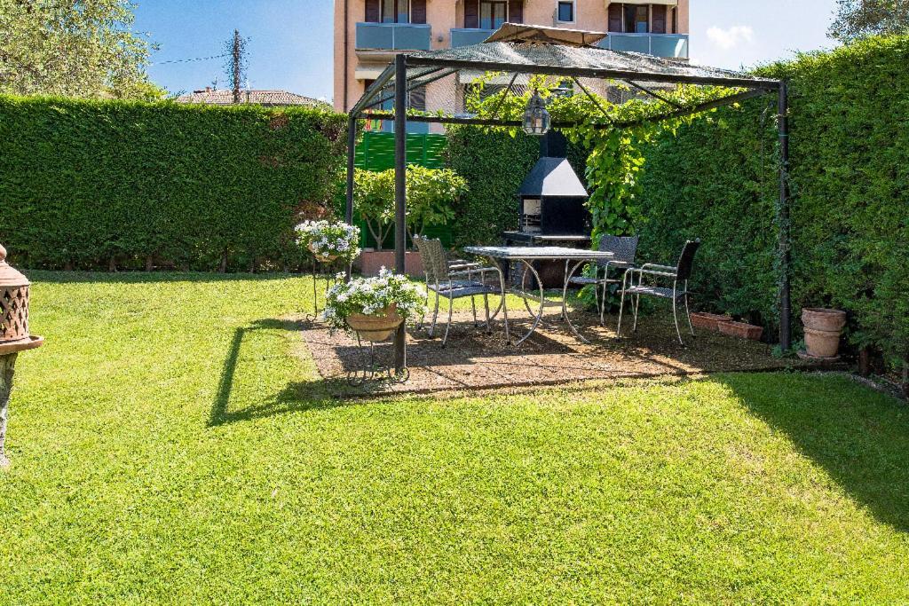 Residence Campana Бардолино Экстерьер фото